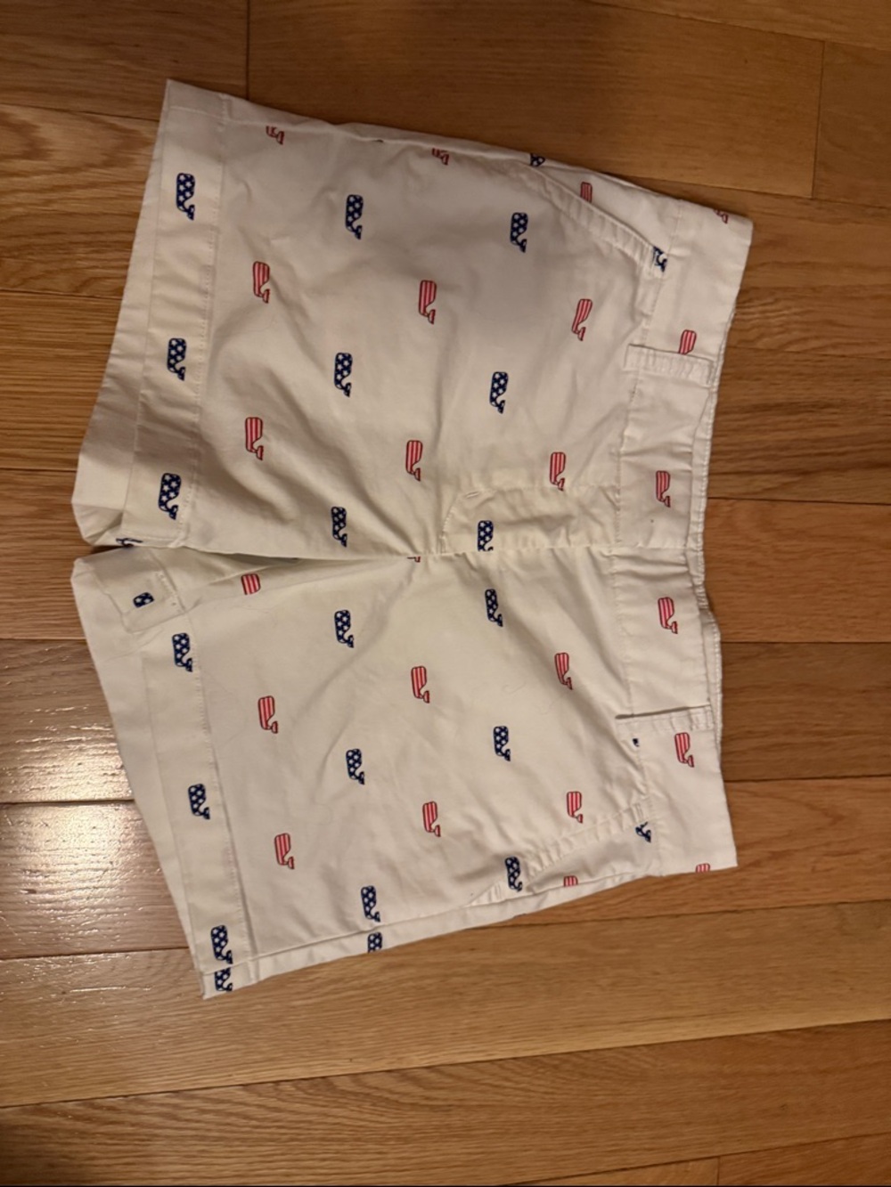 Vineyard Vines Girls size 14 White Shorts with Red and Blue Whale Print 4th July